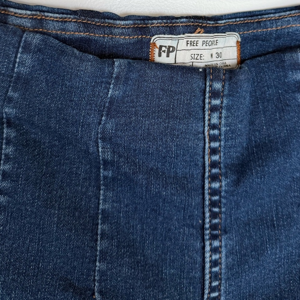 Free People High-Rise Pull On Cropped Jeans‎